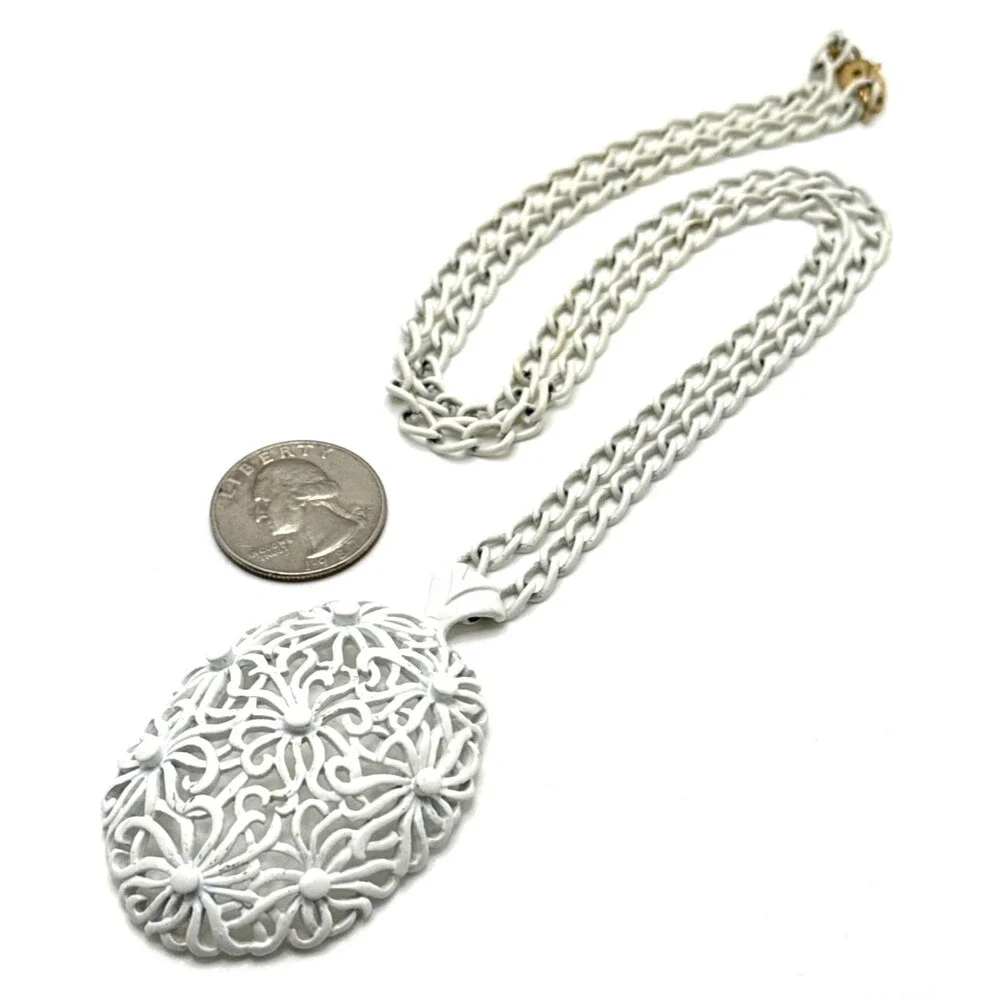 Vintage Monet White Enamel Filigree Pendant Necklace 24